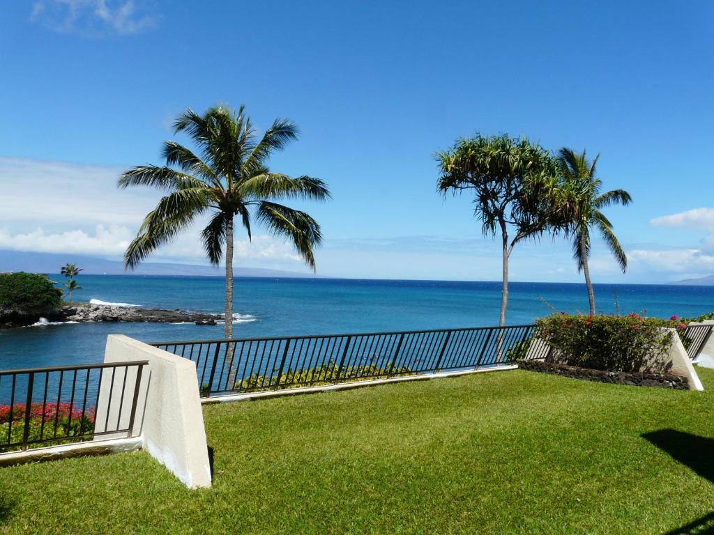Condos At Napili Point Lahaina Oda fotoğraf